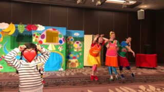 2022年【ダンスアロング・ショー】DWE週末イベントに3歳6歳の子供と参加！！ 